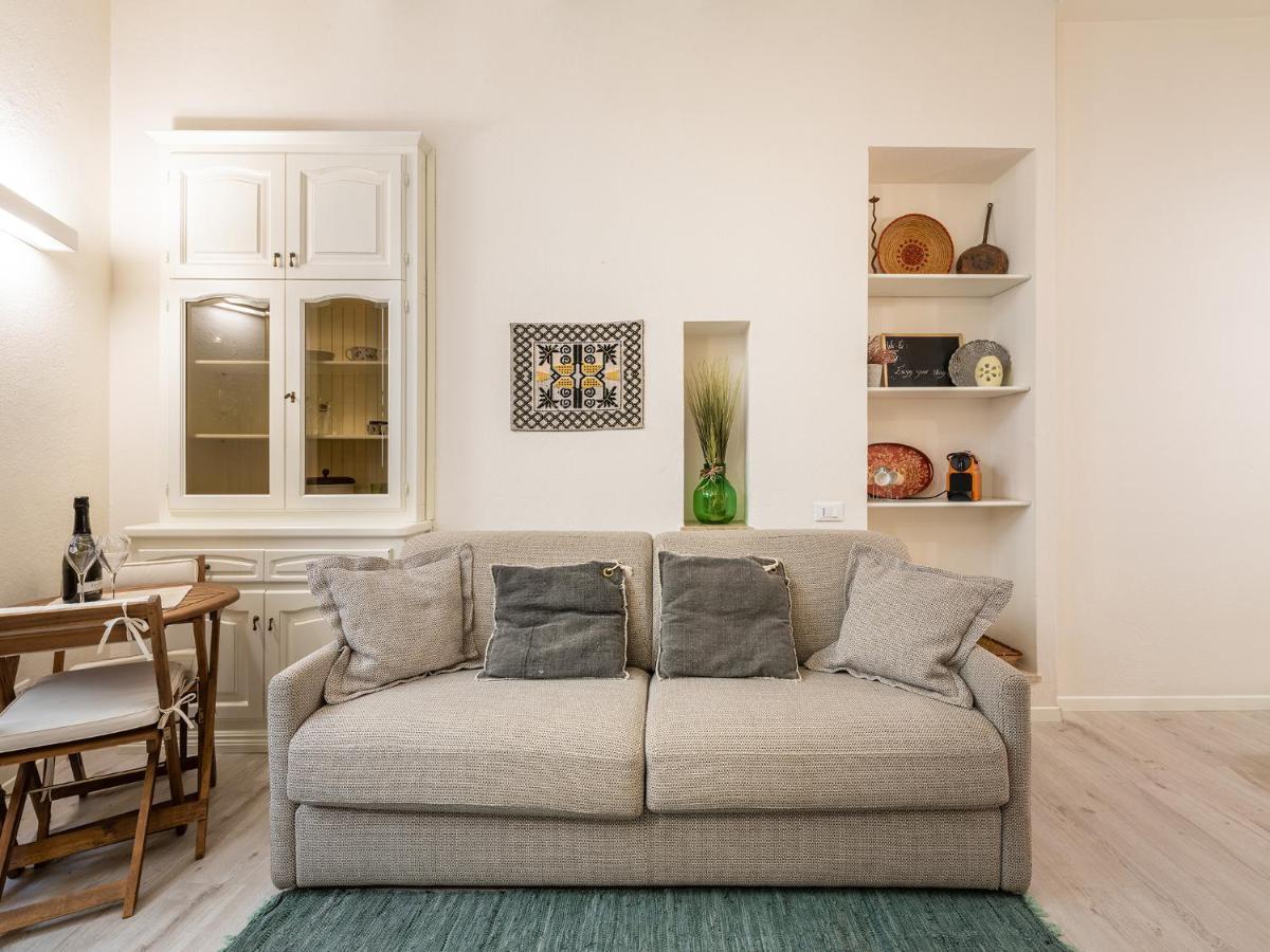 Marco'S Stylish Home In The Heart Of Cagliari Buitenkant foto