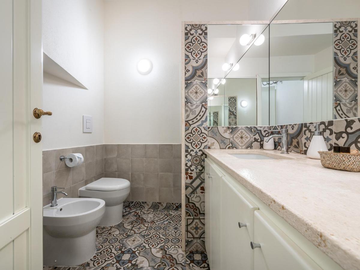 Marco'S Stylish Home In The Heart Of Cagliari Buitenkant foto