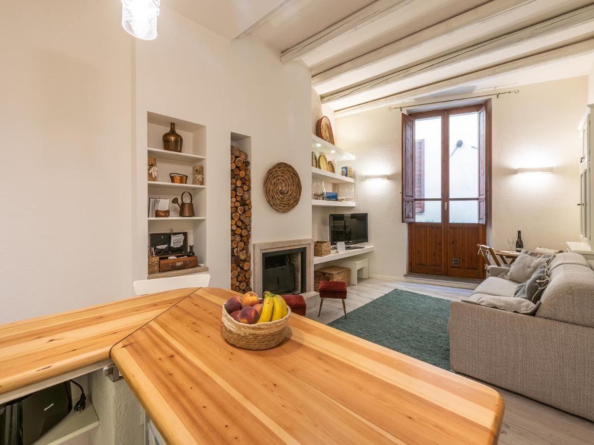 Marco'S Stylish Home In The Heart Of Cagliari Buitenkant foto