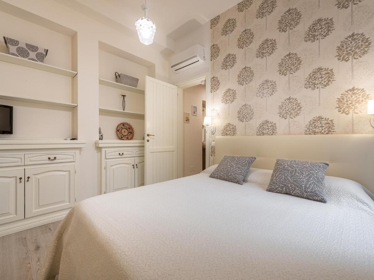 Marco'S Stylish Home In The Heart Of Cagliari Buitenkant foto